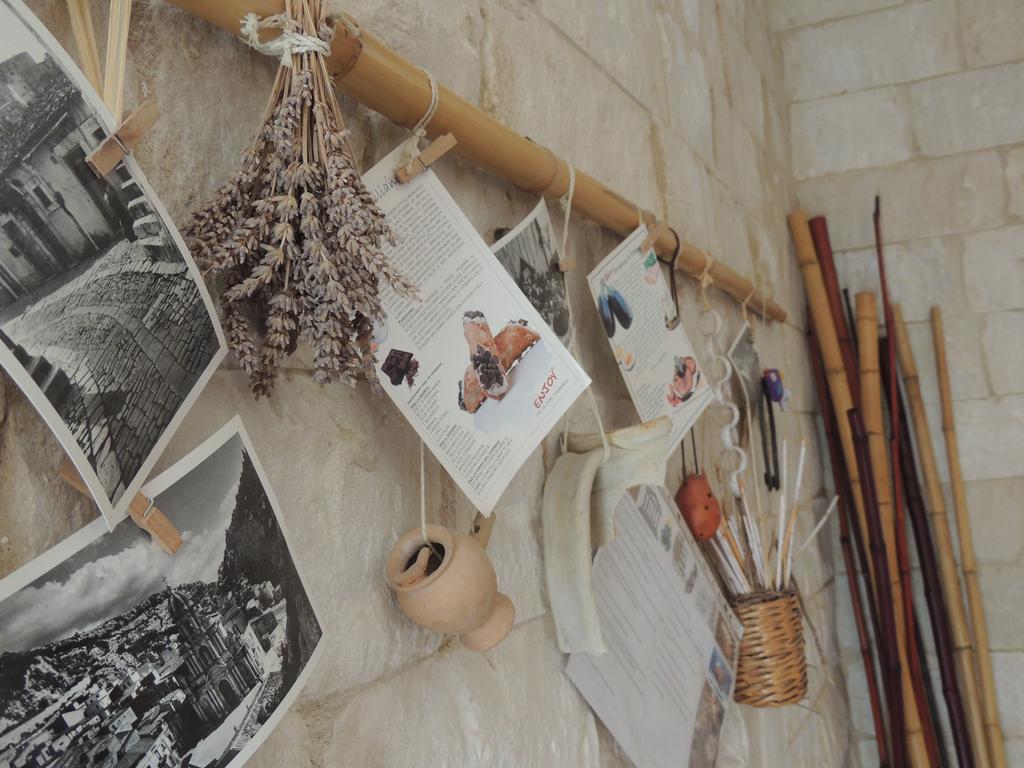Monolocale L'Abbraccio Apartment รากูซา ภายนอก รูปภาพ