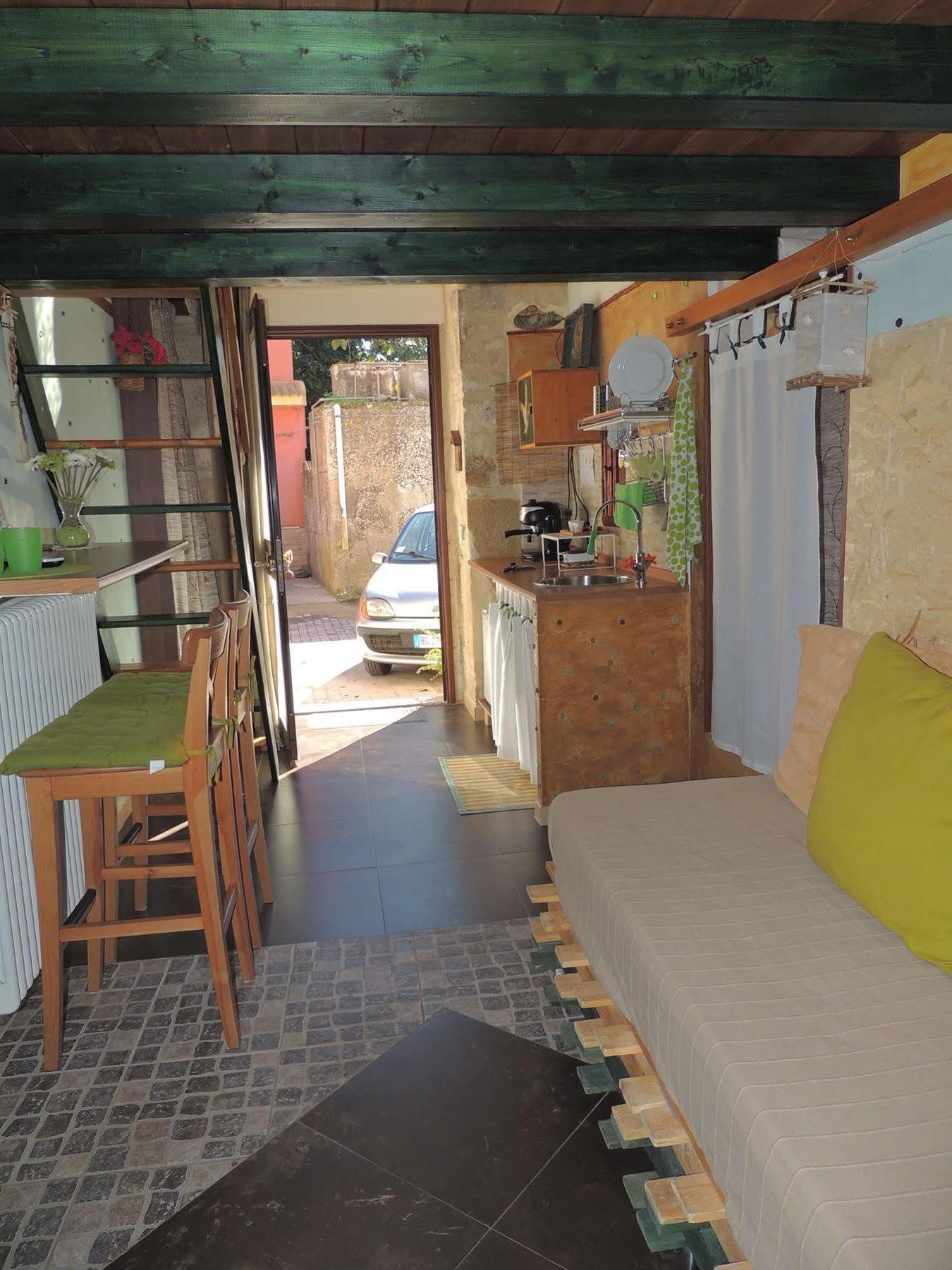 Monolocale L'Abbraccio Apartment รากูซา ภายนอก รูปภาพ