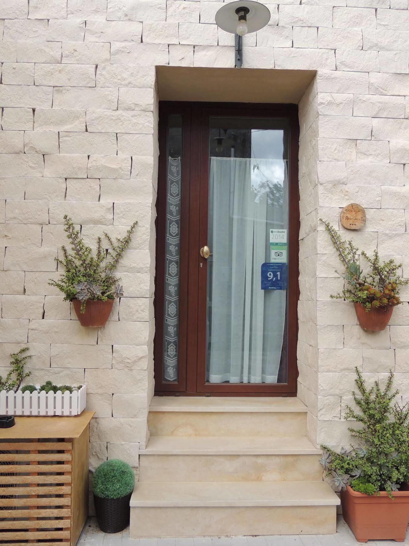 Monolocale L'Abbraccio Apartment รากูซา ภายนอก รูปภาพ